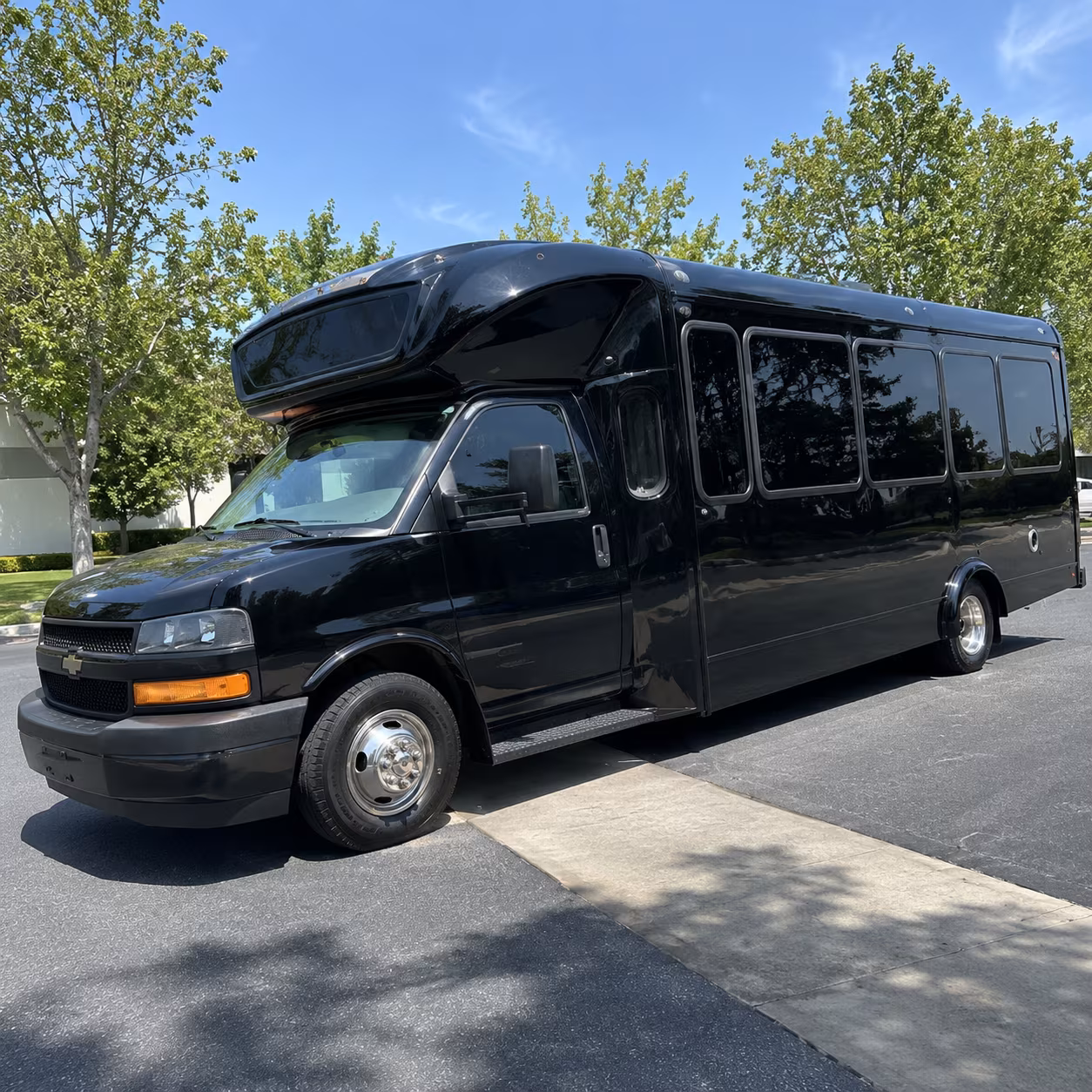 Rent a Bus to Alabama Theatre