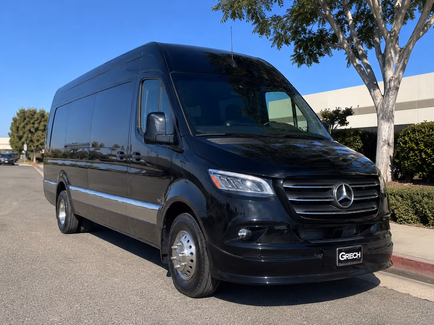 Myrtle Beach Corporate Transportation party bus exterior
