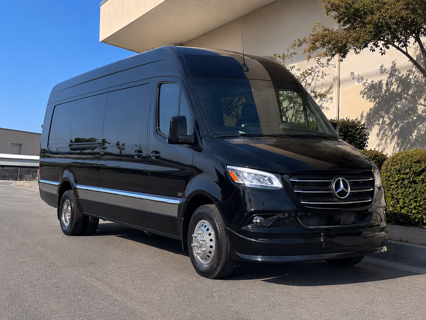Myrtle Beach Corporate Transportation party bus exterior