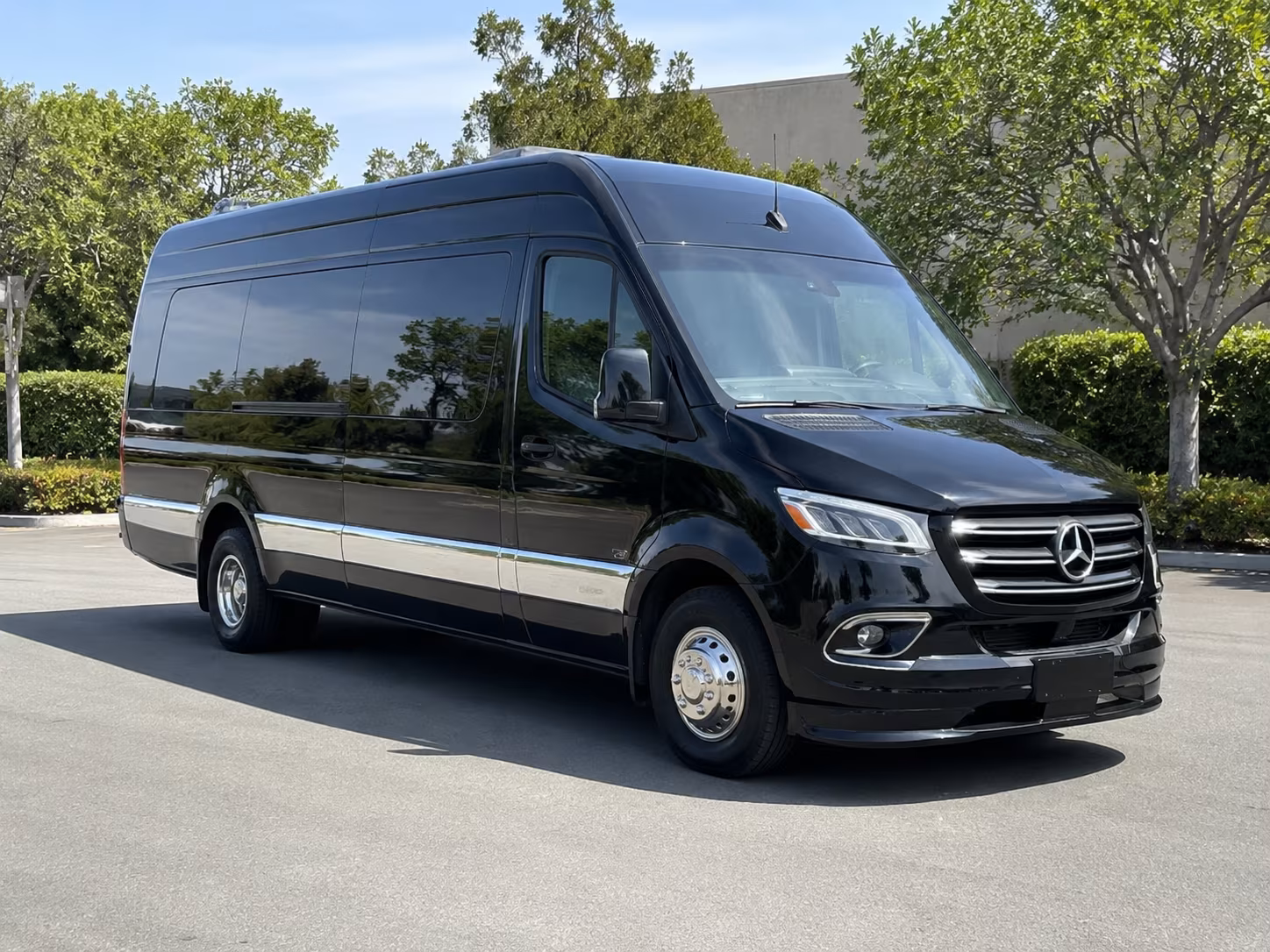 Myrtle Beach Corporate Transportation party bus exterior