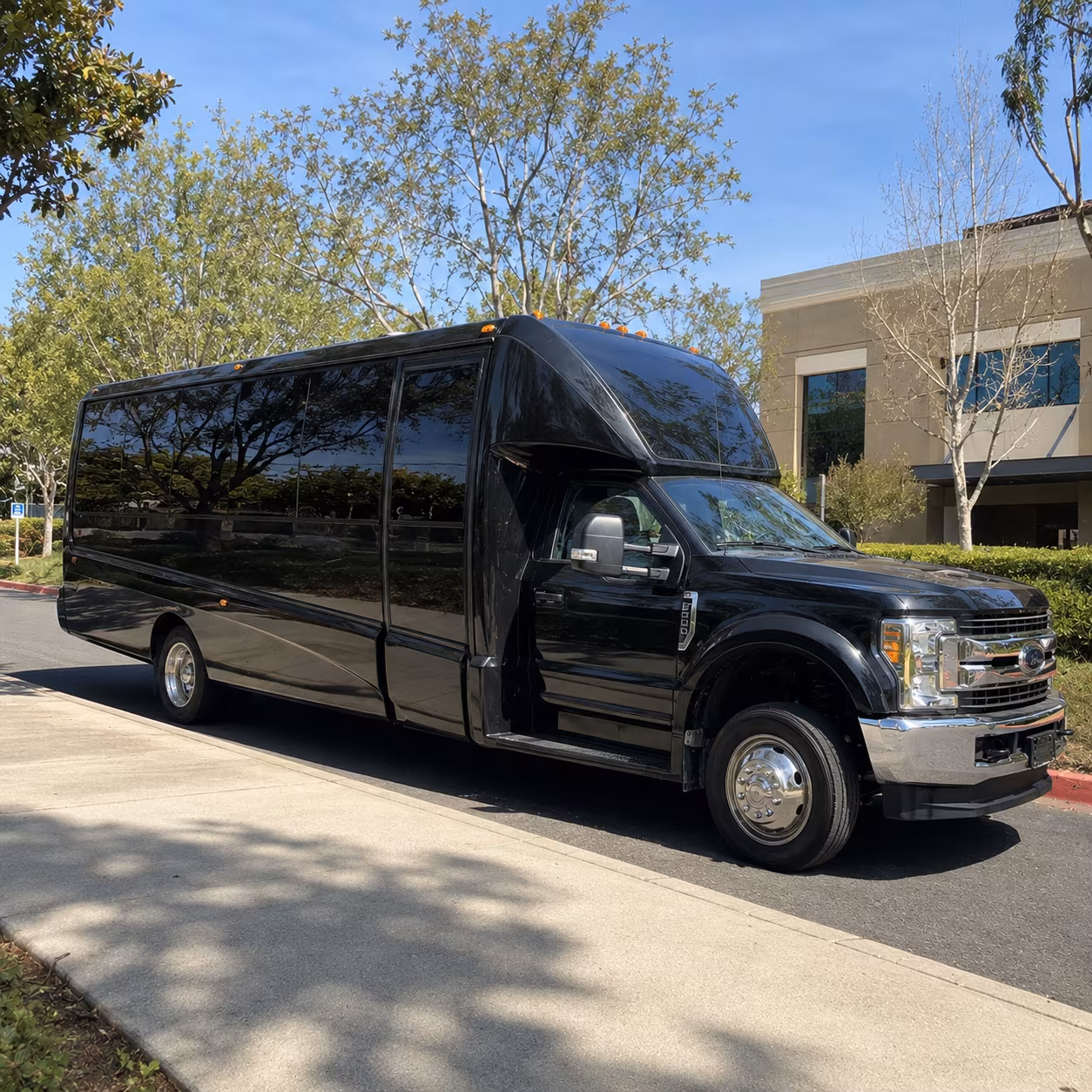 Myrtle Beach Prom & Homecoming Transportation party bus exterior